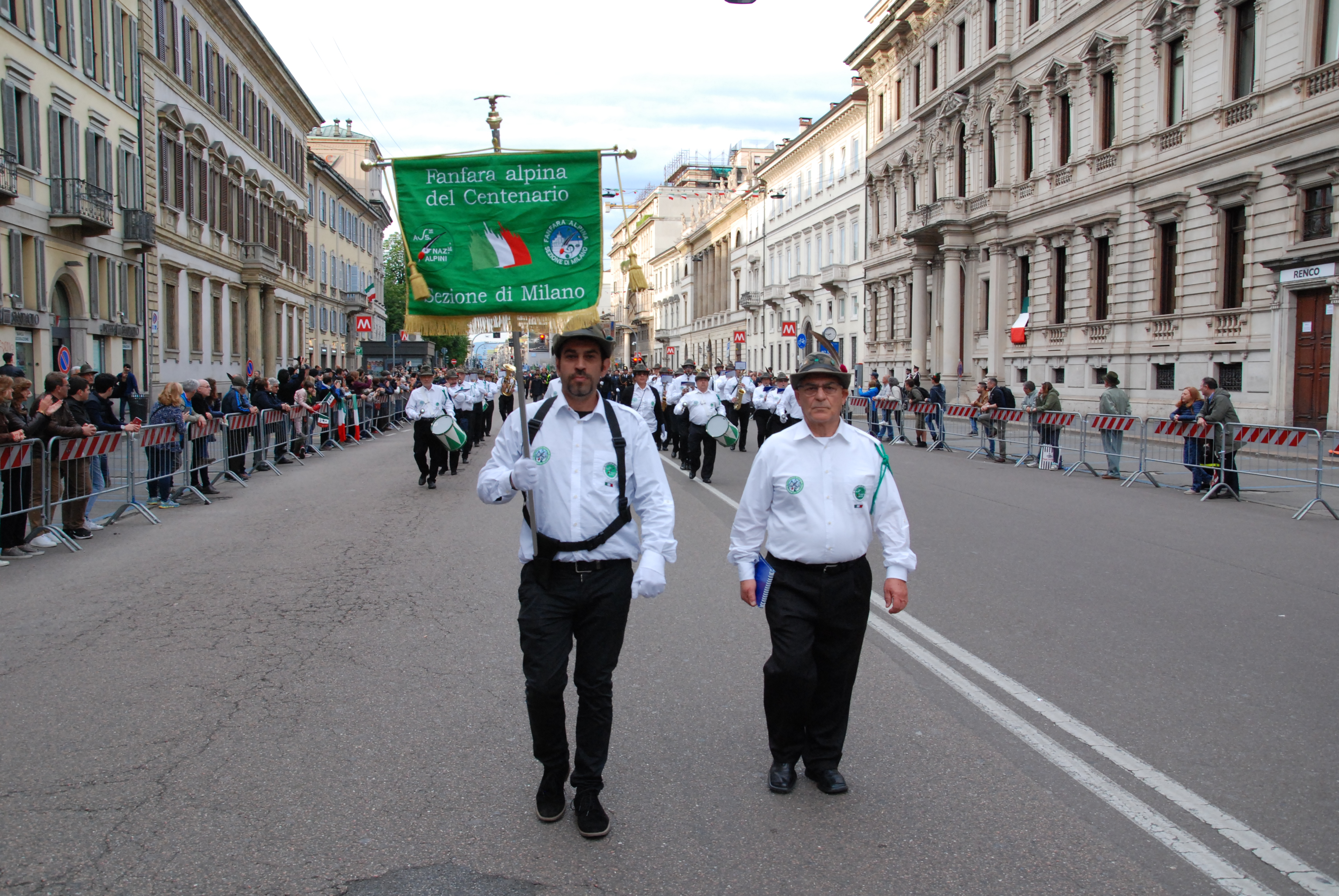 Inizio-Adunata-Nazionale-alpini-Milano-3