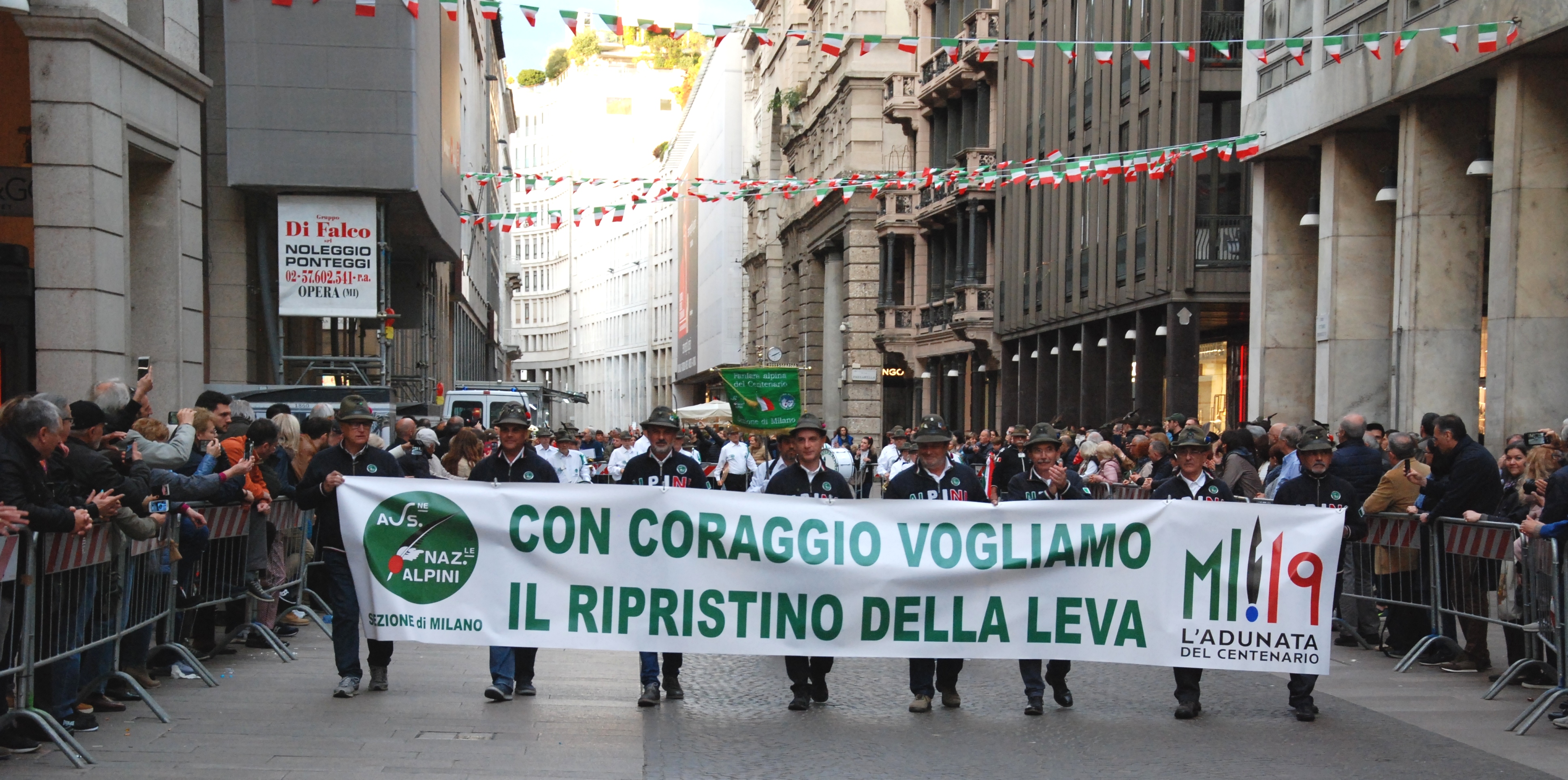 Inizio-Adunata-Nazionale-alpini-Milano-35