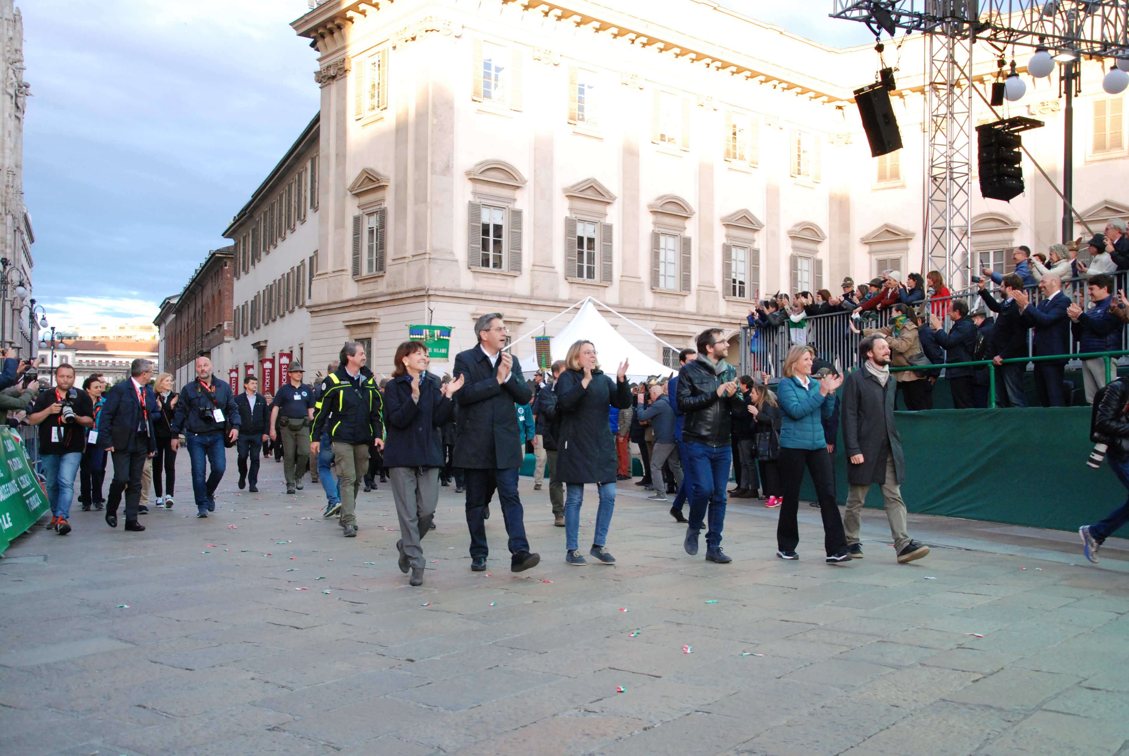 Inizio-Adunata-Nazionale-alpini-Milano-51